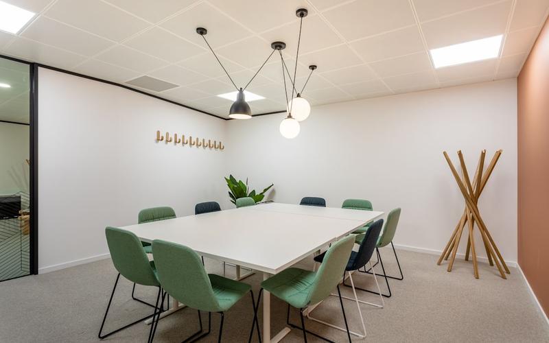 City North West Place meeting room in London
