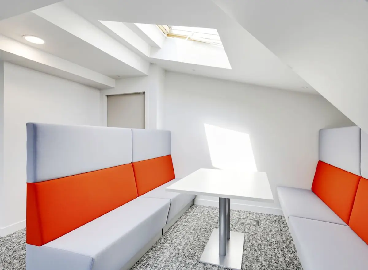 Virtual office in Paris