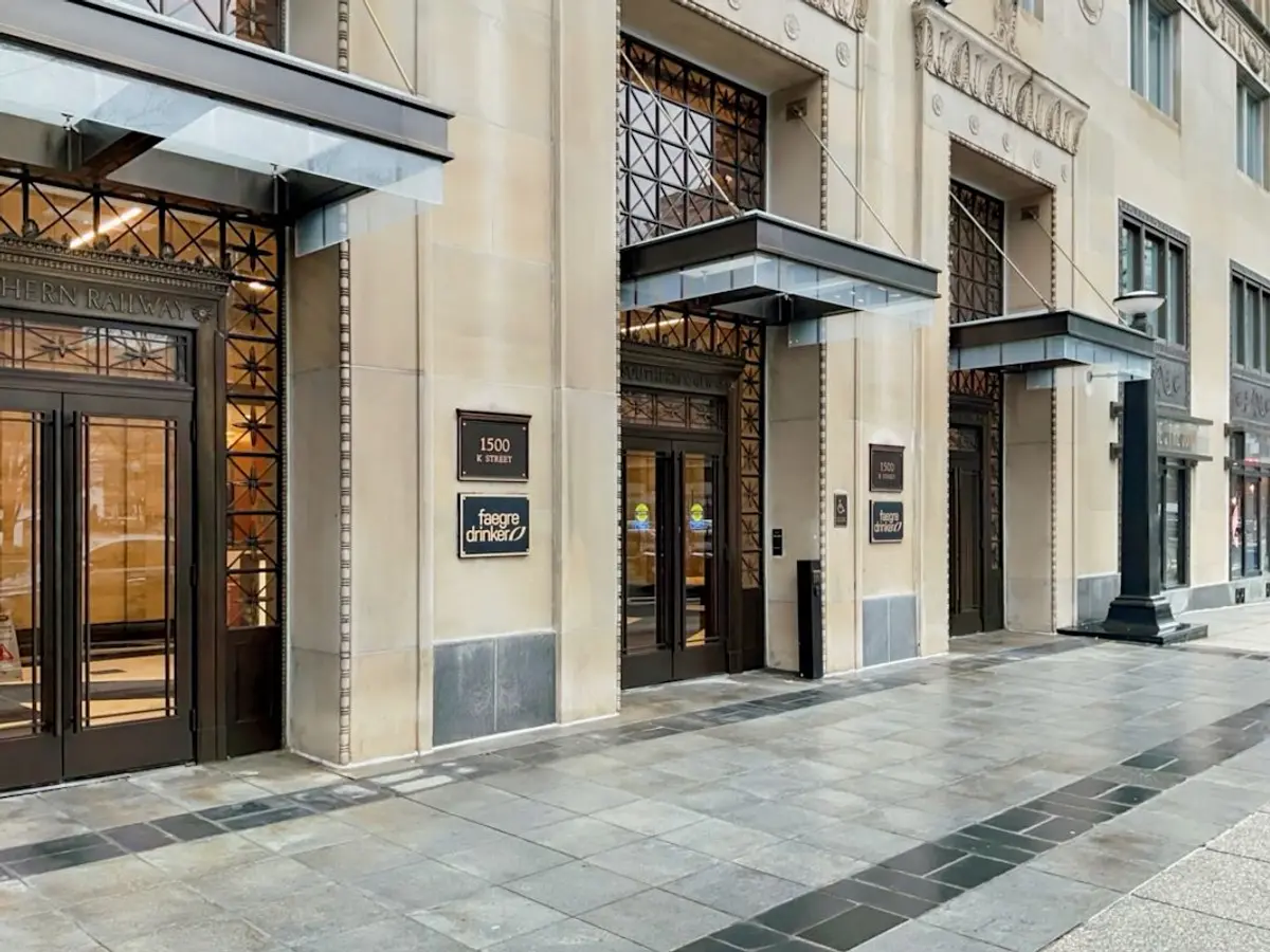 1500 K Street private offices in Washington