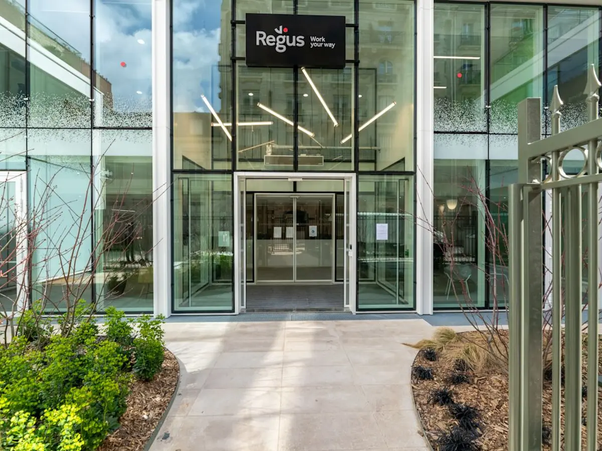 18-22 Rue Marius Aufan private offices in Paris