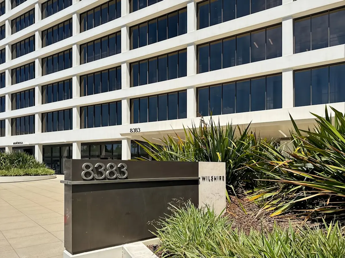 8383 Wilshire Boulevard private offices in Los Angeles