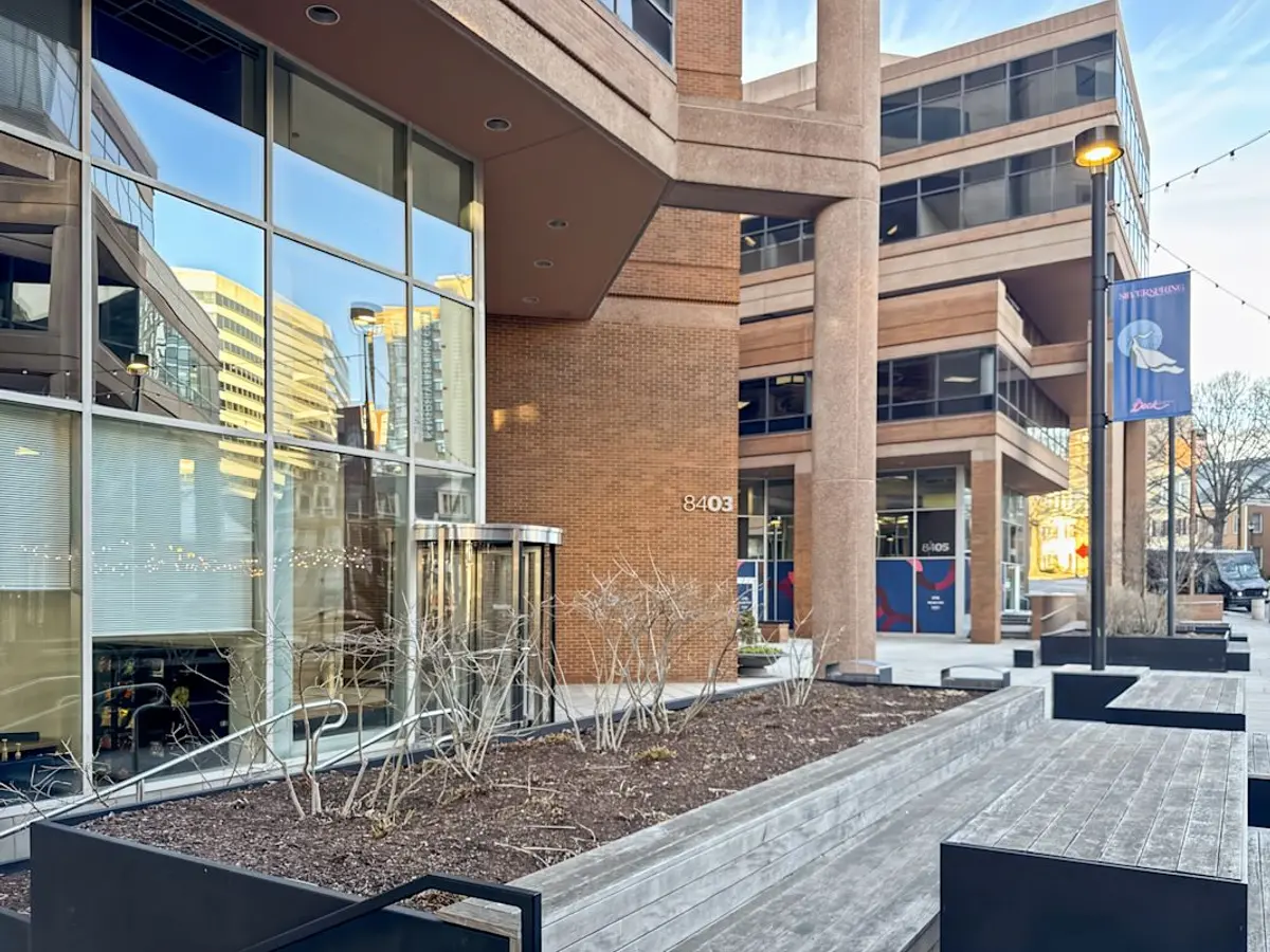 Metro Plaza II private offices in Washington