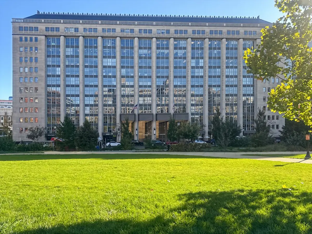 1300 I Street North West private offices in Washington