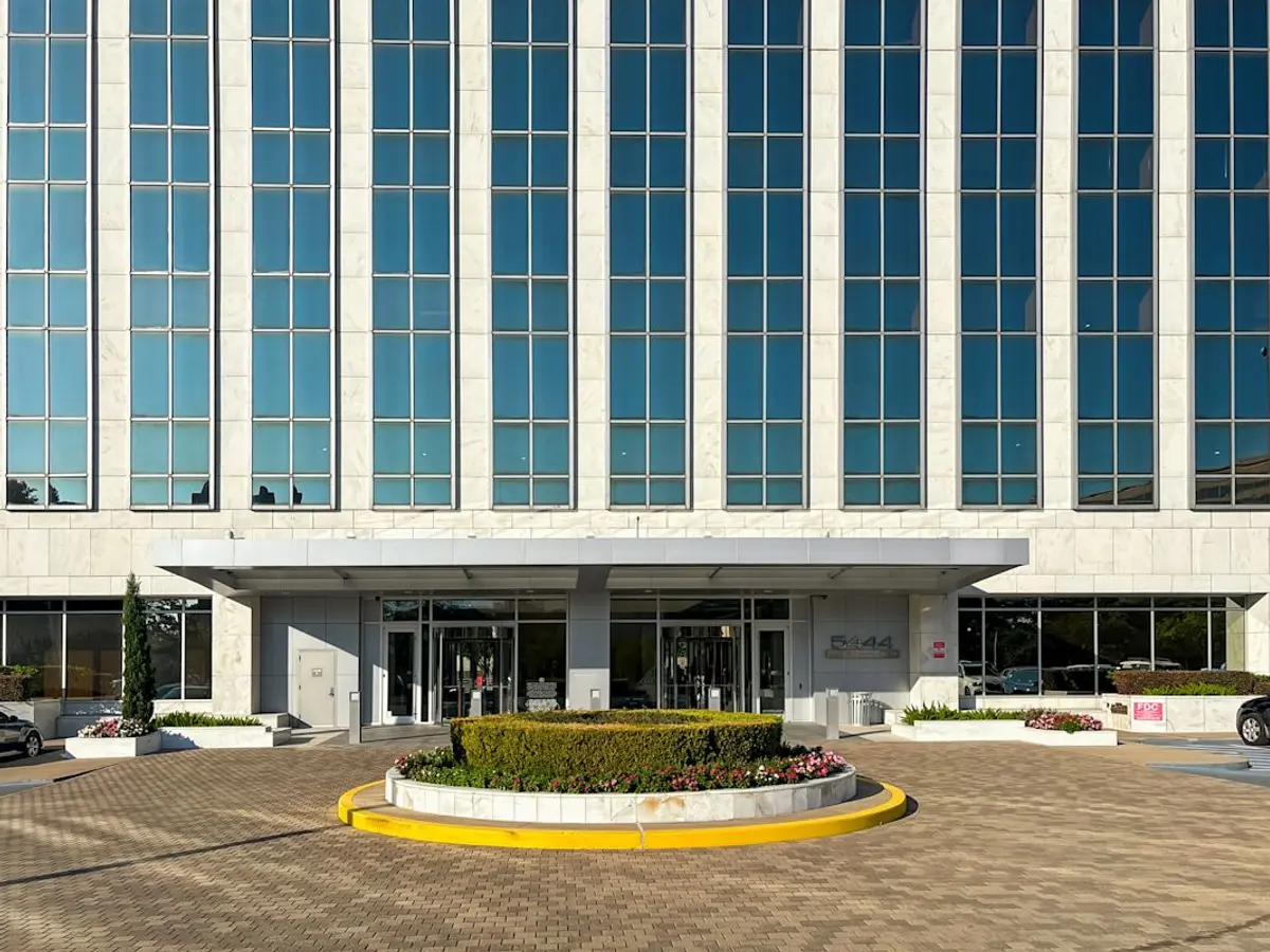 Capital One Building private offices in Houston