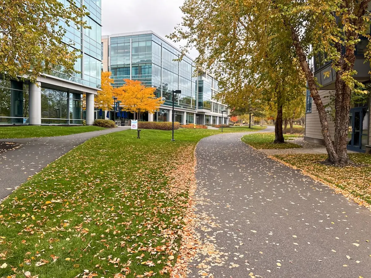 200 Rivers Edge Dr private offices in Boston