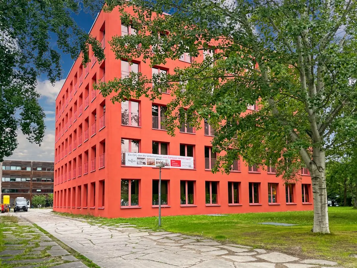 Unterfoehring Park Village private offices in Munich